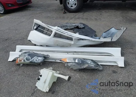 2013 Toyota Camry Se z USA, uszkodzony, nr VIN 4T1BF1FK0DU688890